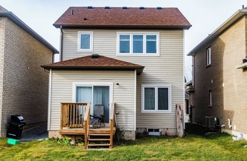 Welland House | Cozy 3-Bed Retreat Near Welland Canal