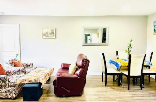 Virgil House | Cozy 3-bedroom farmhouse in wine-country