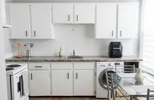 Saint Thomas Apartment | Cozy and fully furnished apartment in the heart of St. Thomas