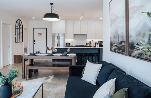 Revelstoke Condo | Cozy and Stylish 2 Bed 2 Bath with Modern Amenities, Comfortable Living Space, and Easy Access to Revelstoke Mountain Resort.
