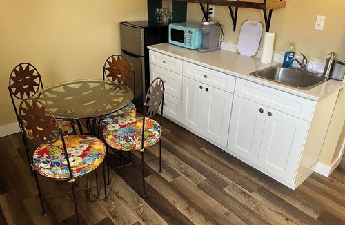 Pictou Apartment | Cozy apartment with a view of the harbour and water front