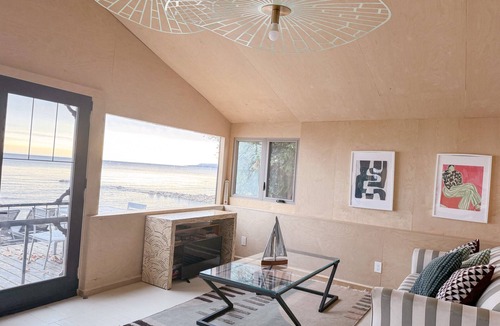 Meaford Cabin | Cozy Cabin on the shore of Georgian Bay. Truly a hidden gem!