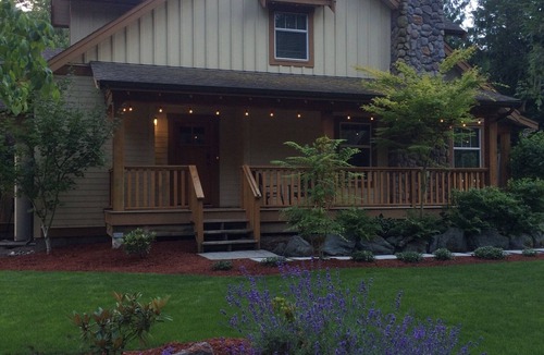 Lindell Beach Cottage | Cozy Cottage with Resort Inspired Amenities