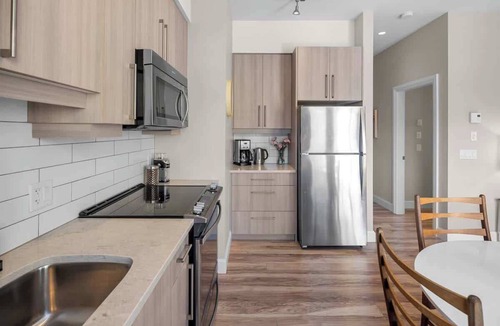Downtown Victoria Apartment | Cozy Downtown Victoria Condo