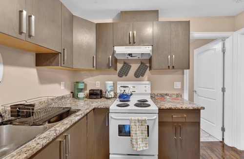 Sunset House | Cozy Family-Friendly Stay in a Central Location