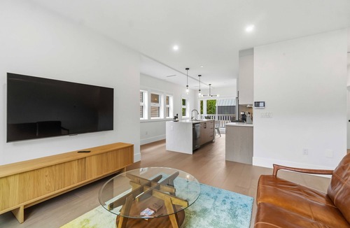Kitsilano House | Cozy Home in an Iconic Vancouver neighbourhood