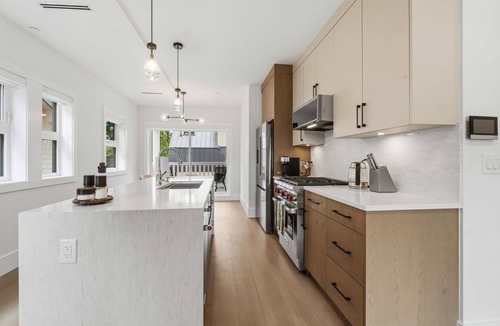 Kitsilano House | Cozy Home in an Iconic Vancouver neighbourhood