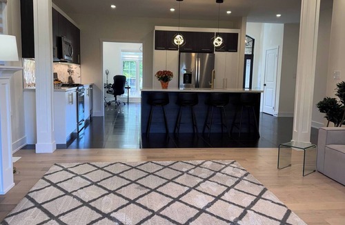 Georgina House | Cozy Lakefront House Retreat For Families&Friends