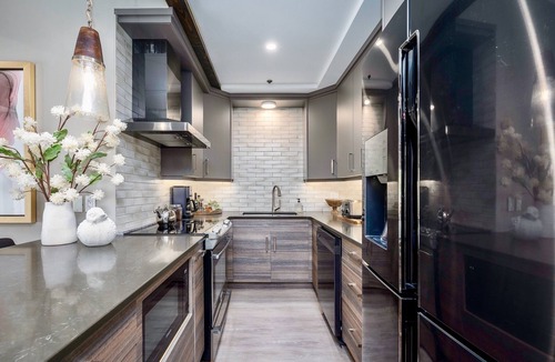 Cultural District Hotel | Cozy Lakefront Loft-Downtown prime location!
