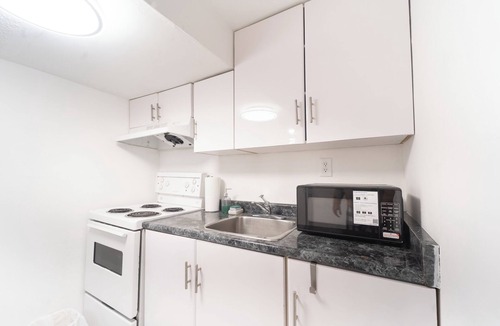Bendale Apartment | Cozy Private 2 bedroom apartment, free Wifi, free parking in heart of Toronto