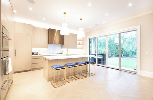 Rathwood House | Custom Home in Etobicoke [20 Minutes to Downtown]