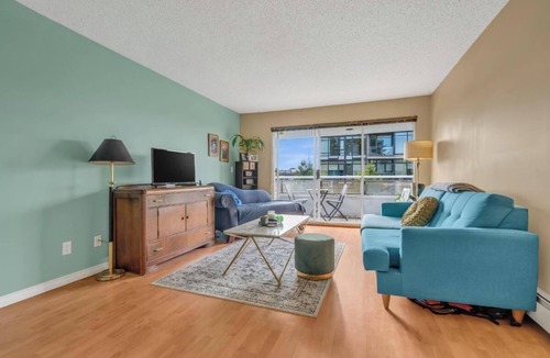 Fairview Apartment | D16 - Beautiful 1 bedroom South Granville
