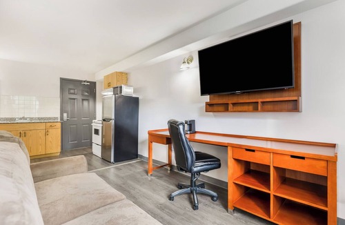 Valemount Hotel | Days Inn by Wyndham Valemount