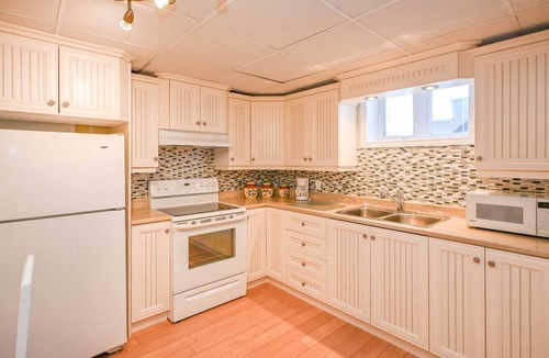 Caraquet Apartment | Delightful 2-bedroom apartment in charming Caraquet awaits you