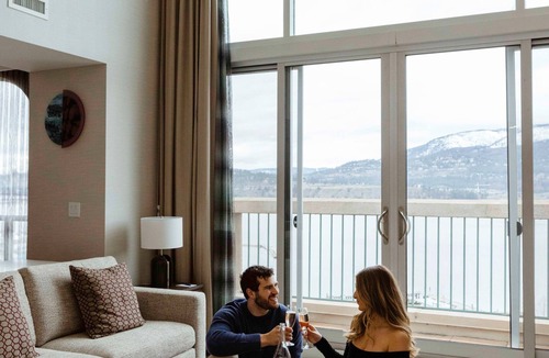 Kelowna Central Business District Hotel | Delta Hotels by Marriott Grand Okanagan Resort