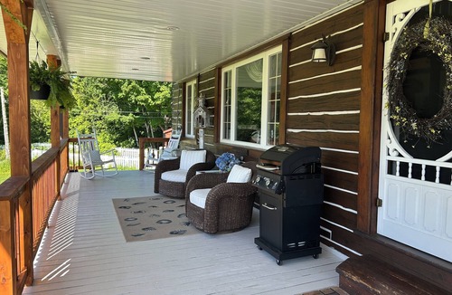 Wiarton House | Destination Meadowland, Ride N Relax Grey/Bruce County.motorcycle friendly