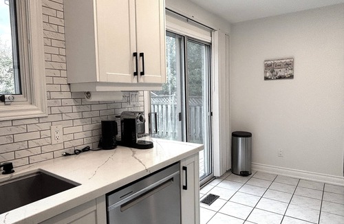 Burlington House | Detached Home –FIFA Toronto & Niagara Falls trip-Walk to Parks,Trails&Pool