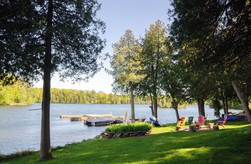 Frontenac Cabin | Discover Melody Lodge, Ontario's Best-Kept Secret Where Tranquil Nature, Adventure, and Comfort Await.