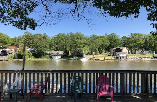 Wasaga Beach Cottage | Dock Life Cottage 9 - Riverside, 2 Bedroom, Wasaga