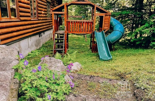 Saint-Faustin-Lac-Carre Ski Chalet | Dolce Vita – near Tremblant