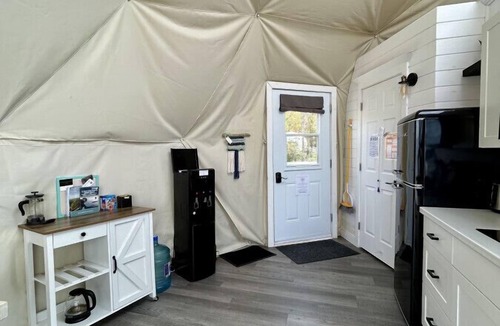 West Bay Cabin | Dome 3 · Luxury Lakeside Dome Experience & Hot Tub