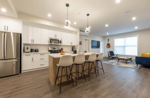 Golden Condo | Downtown Golden Serenity Suite – Riverstone Condo