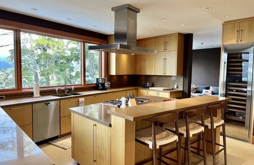 Whistler Ski Chalet | Dreamy Whistler Chalet with Hot Tub and Gorgeous Mountain Views