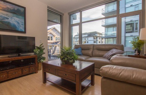 James Bay Condo | Duet Delight-Beautiful Double Ensuite Condo in James Bay, Wonderful Neighbourhood by Victoria Prime!