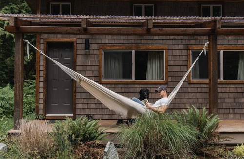 Savary Island Cabin | Earth suite 3 at the Savary Island Resort