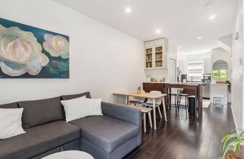 Grandview-Woodland House | East Van Townhouse near water + Mountain Views