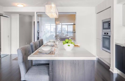 CityPlace Condo | Elegant 2BR/2BA Condo with Balcony Overlooking Park - 8min walk to Rogers Centre