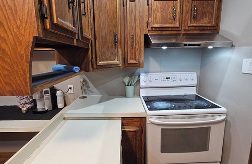 Lower Sackville House | Elegant 3-Bedroom Haven | Private Bath, Private Kitchen & BBQ