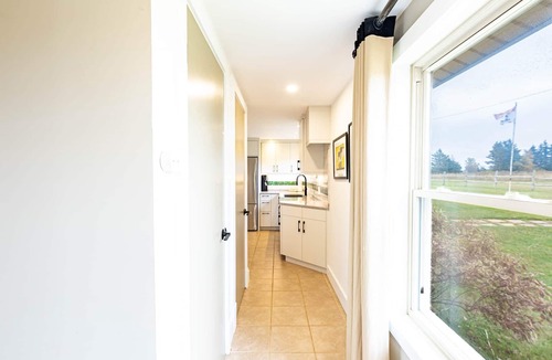 Stanley Bridge House | Elegant Waterfront Cottage – 3BR/3BA with Stunning River Views & Firepit