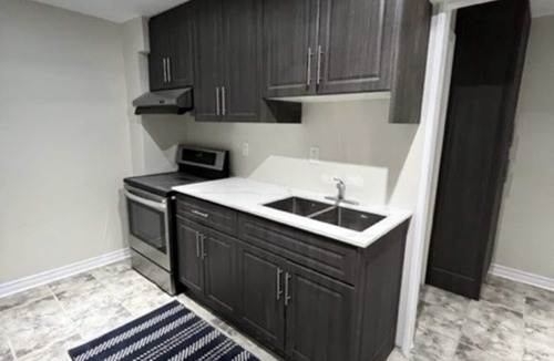 Milton House | Elite BR, Free Parking/Wifi, TV Shared Suite