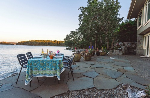 Regional District of Nanaimo House | Endless Coastal Views- Peaceful B&B in Nanoose Bay