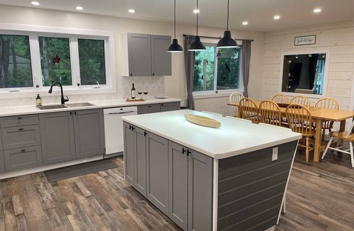 Minden Hills Cottage | Enjoy an East Moore Escape at our charming family cottage!