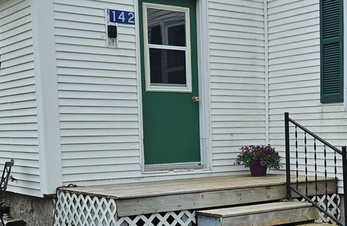 Canal House | Enjoy quiet, country living at Fisherman's Rest