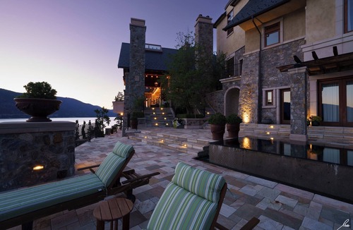 Central Okanagan House | Entire Château in Kelowna, Canada