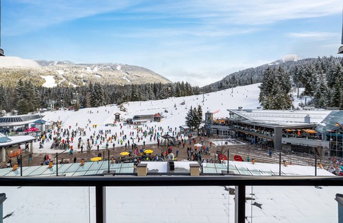 Whistler Village Apartment | Epic Size. Epic Views. Epic Stay. Largest Mountain Condo in the Carleton Lodge.