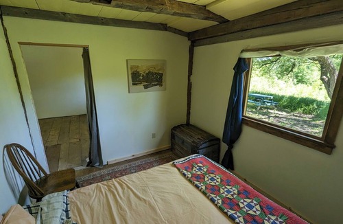 Stone Mills Cabin | Escape the Grid: Solar-Powered Cabin Retreat Under the Stars