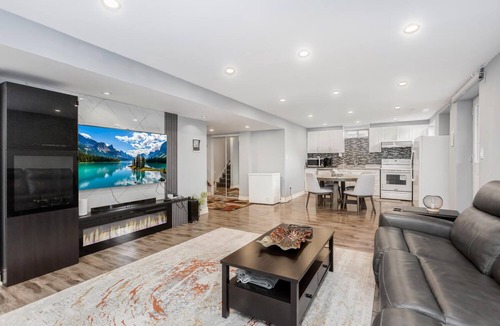 Milton Apartment | Everything Nearby