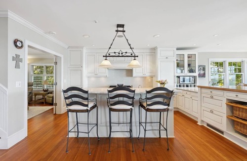 West Vancouver House | Exclusive Gated Private Waterfront Estate