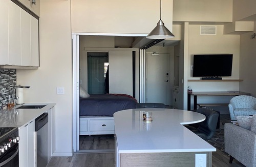 Cultural District Condo | Executive condo in the heart of downtown Kelowna