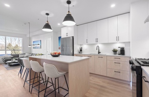 Aldergrove Apartment | Executive Country Living without Compromise