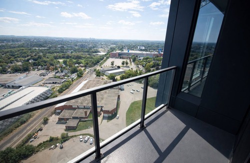 Kitchener Condo | Executive King Condo With Home Cinema | Bowling,Pool,Gym,Sauna,Hot Tub,Lounge