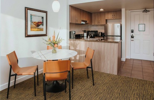 Garibaldi Highlands Hotel | Executive Suites Hotel & Resort, Squamish