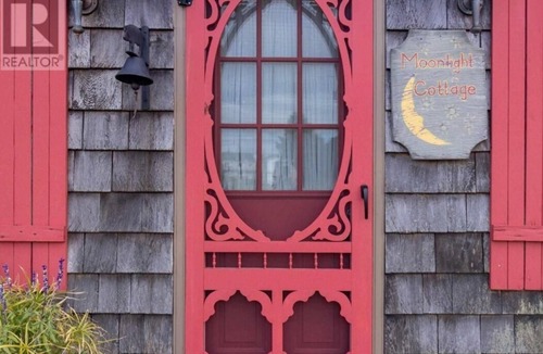 Kings County Cottage | Experience tranquility by the sea, Magnificent views, Romantic charm.