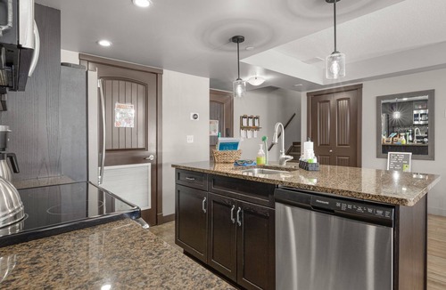 Copperstone Resort Condo | Explore the scenic Canadian Rockies from our luxurious 2BR/2 BA condo/hot tub