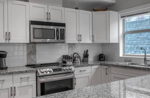 Central Okanagan Apartment | Fabulous Condo at Five Star Resort #209
