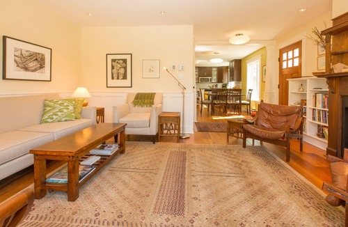Fairfield House | Fabulous Fairfield-Charming 2BR/2BA House in Fairfield, 3 Blocks from Beach by Victoria Prime!